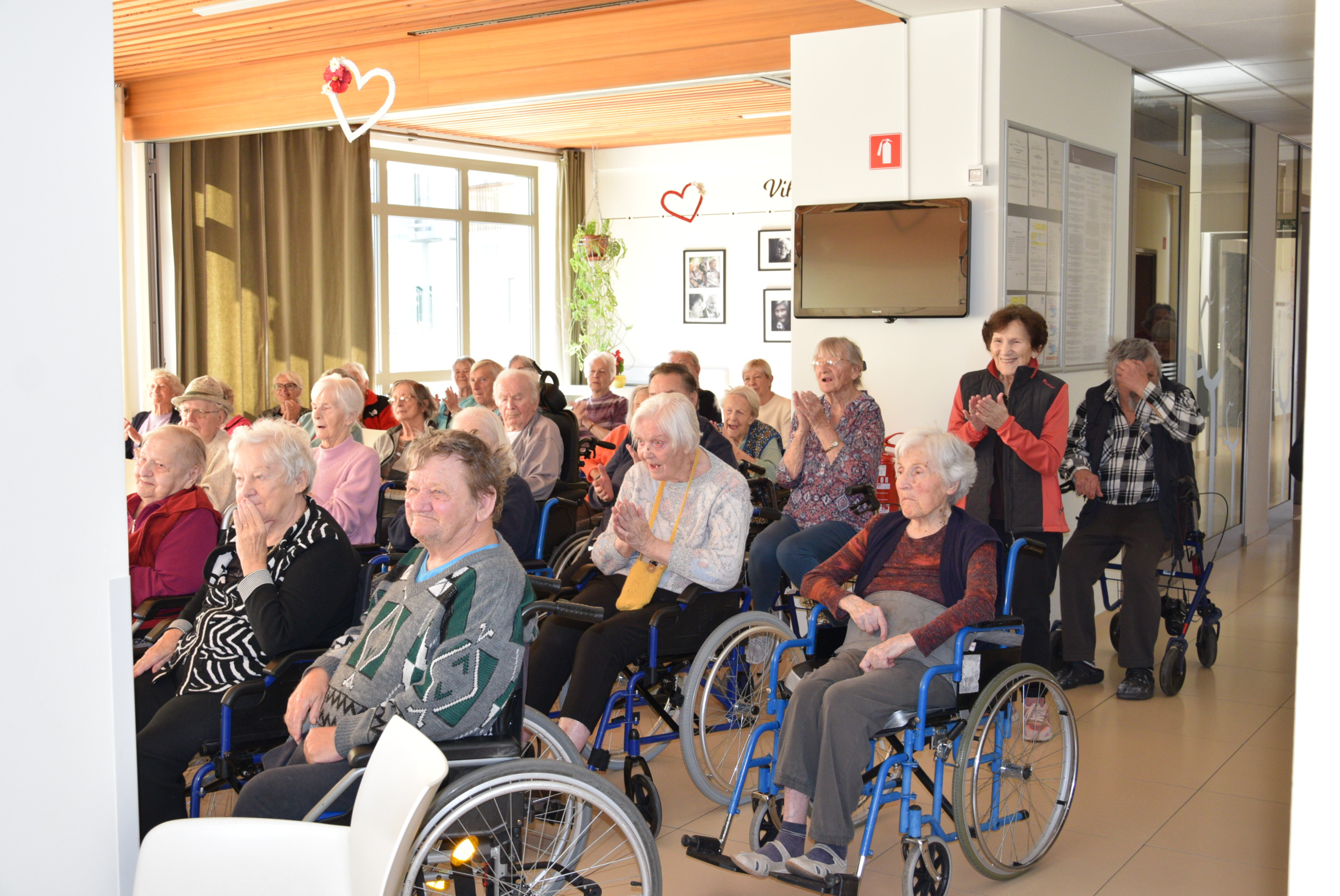 Pust: Izbor za pesem Viharnika v avli