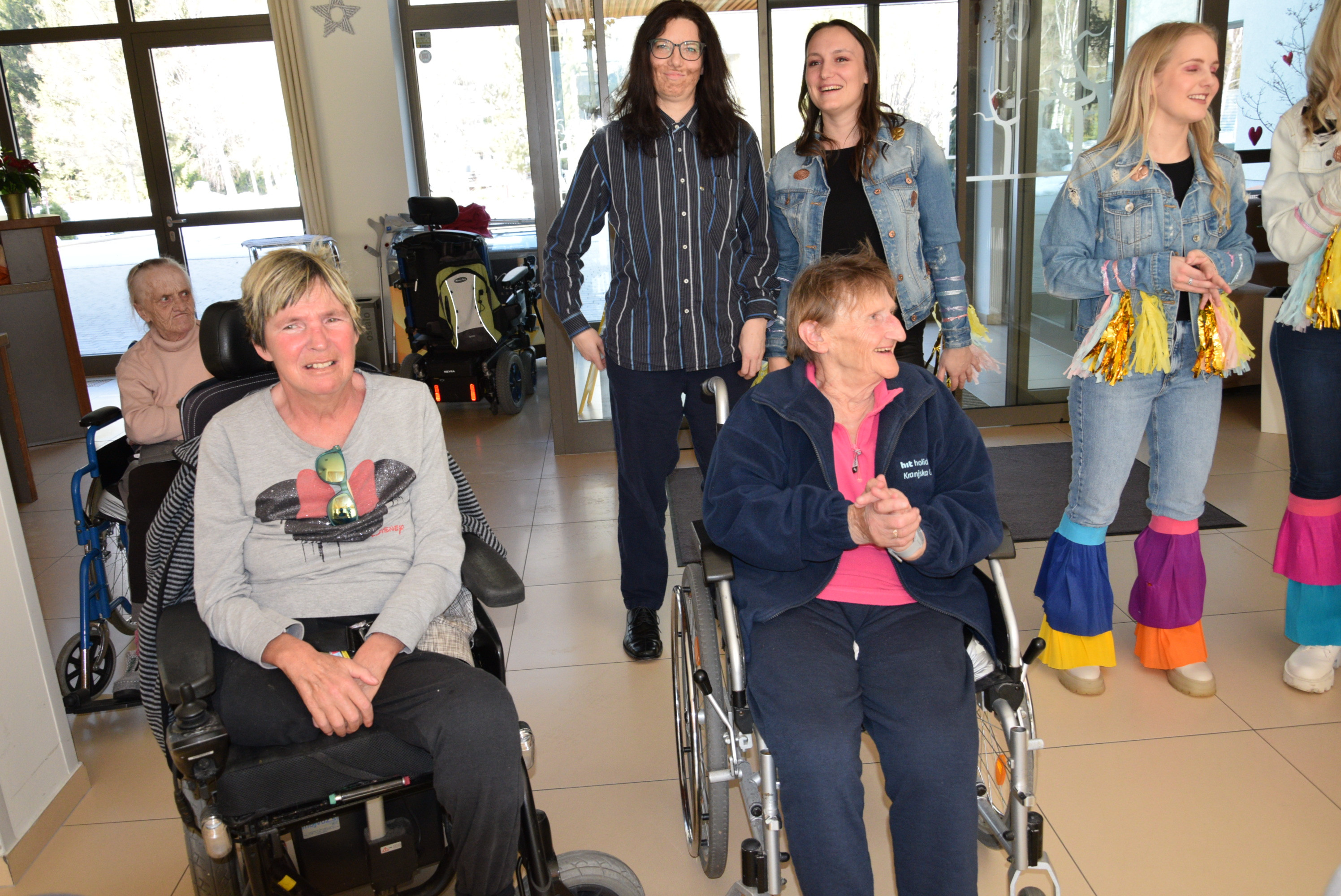 Pust: Izbor za pesem Viharnika v avli