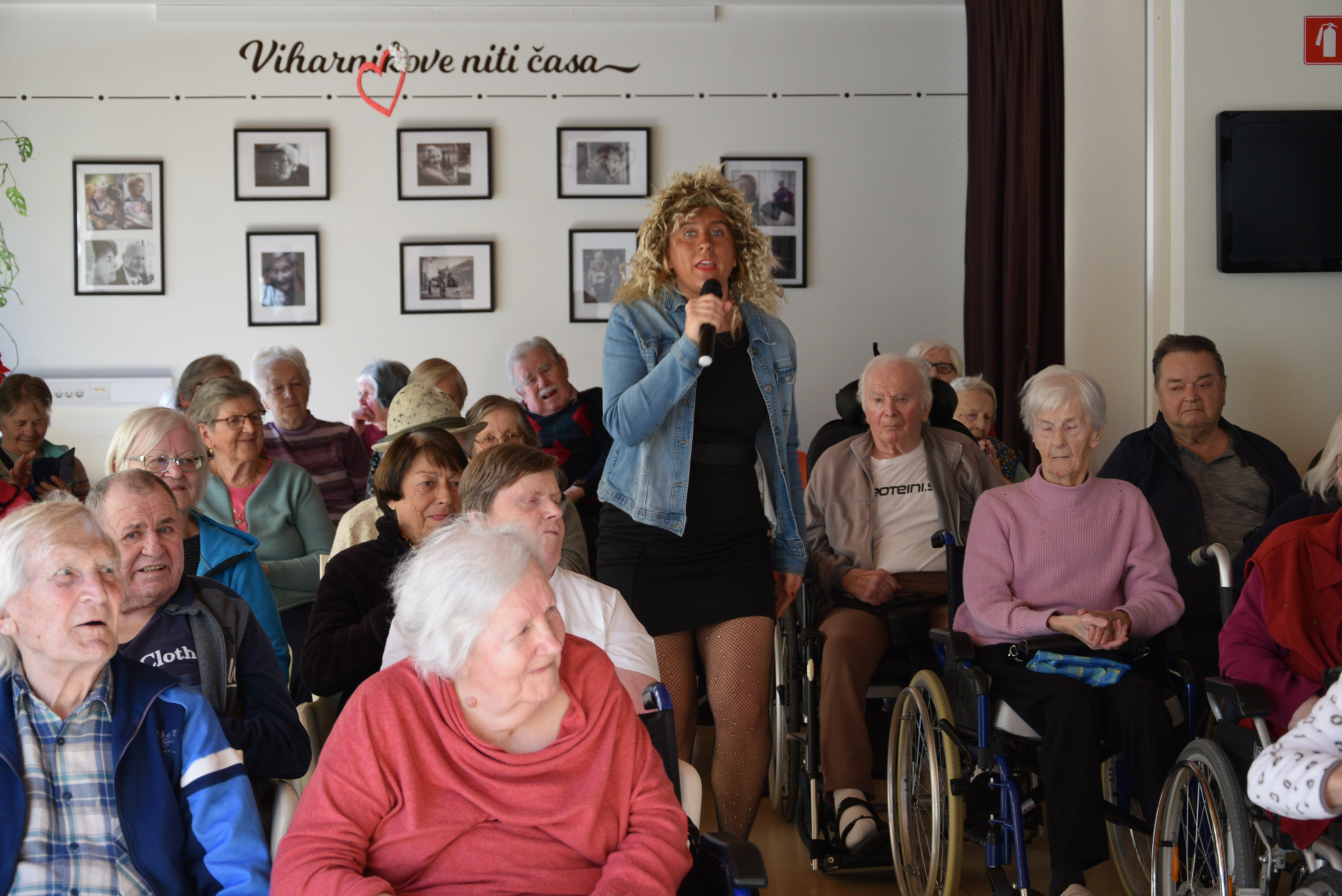 Pust: Izbor za pesem Viharnika v avli