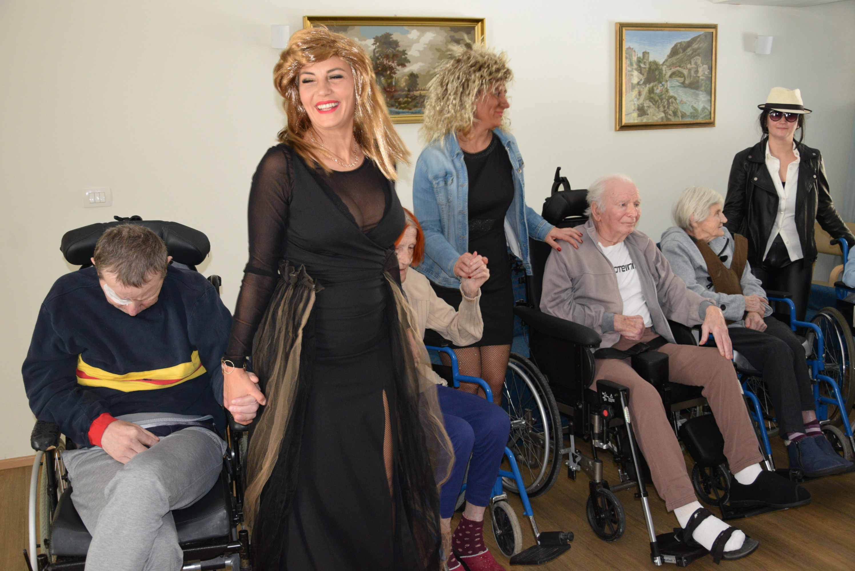 Pust: Izbor za pesem Viharnika v avli