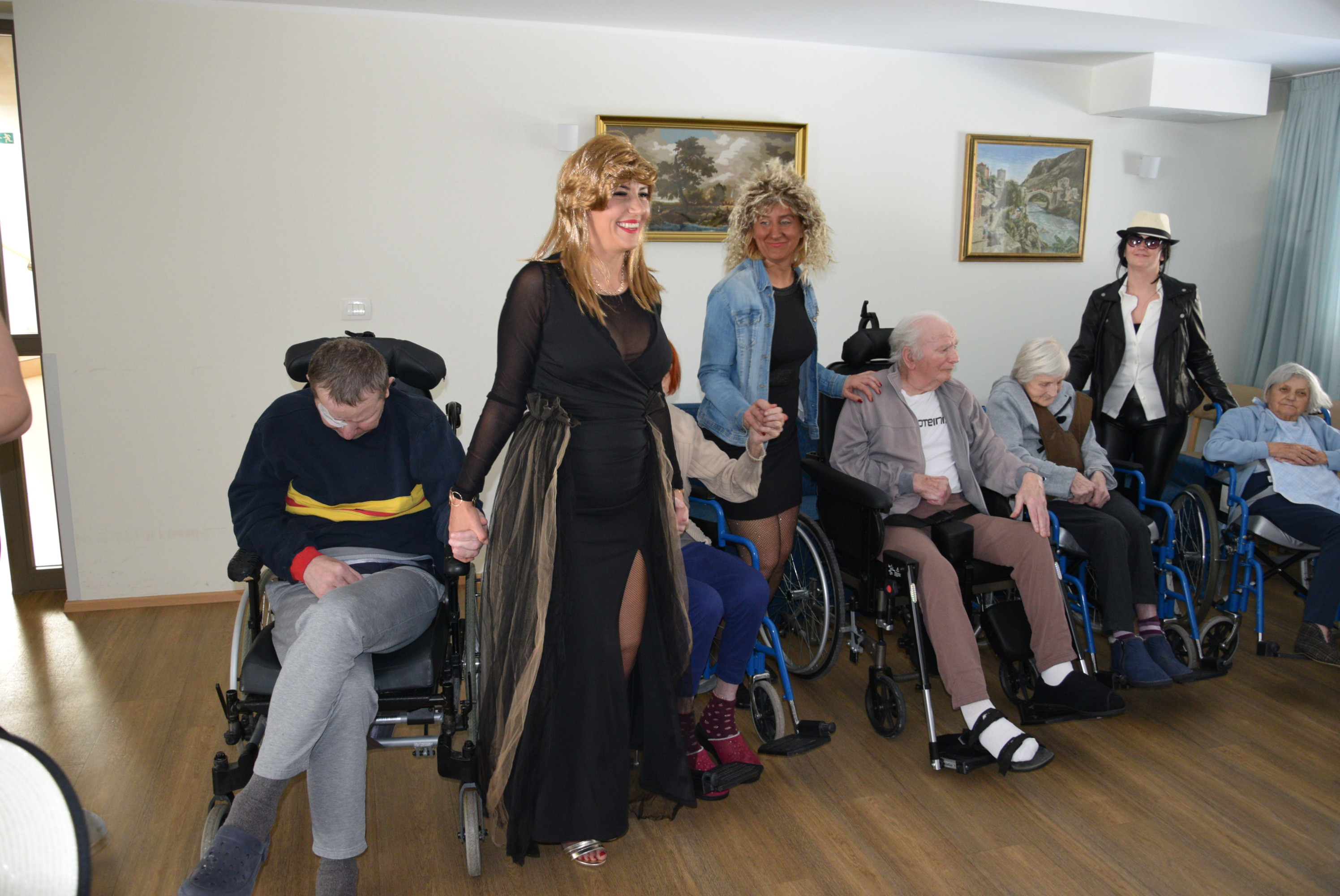 Pust: Izbor za pesem Viharnika v avli