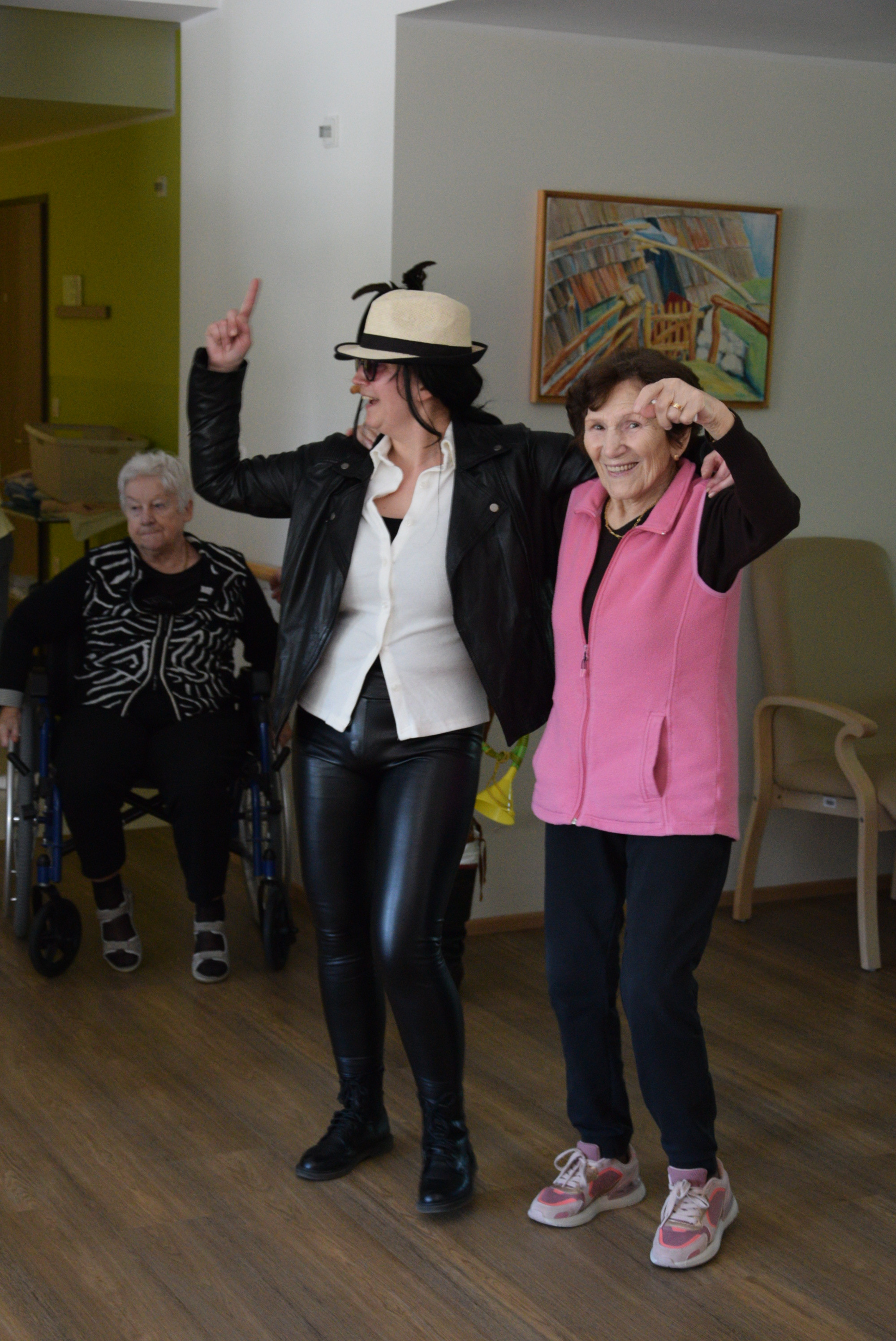 Pust: Izbor za pesem Viharnika v avli