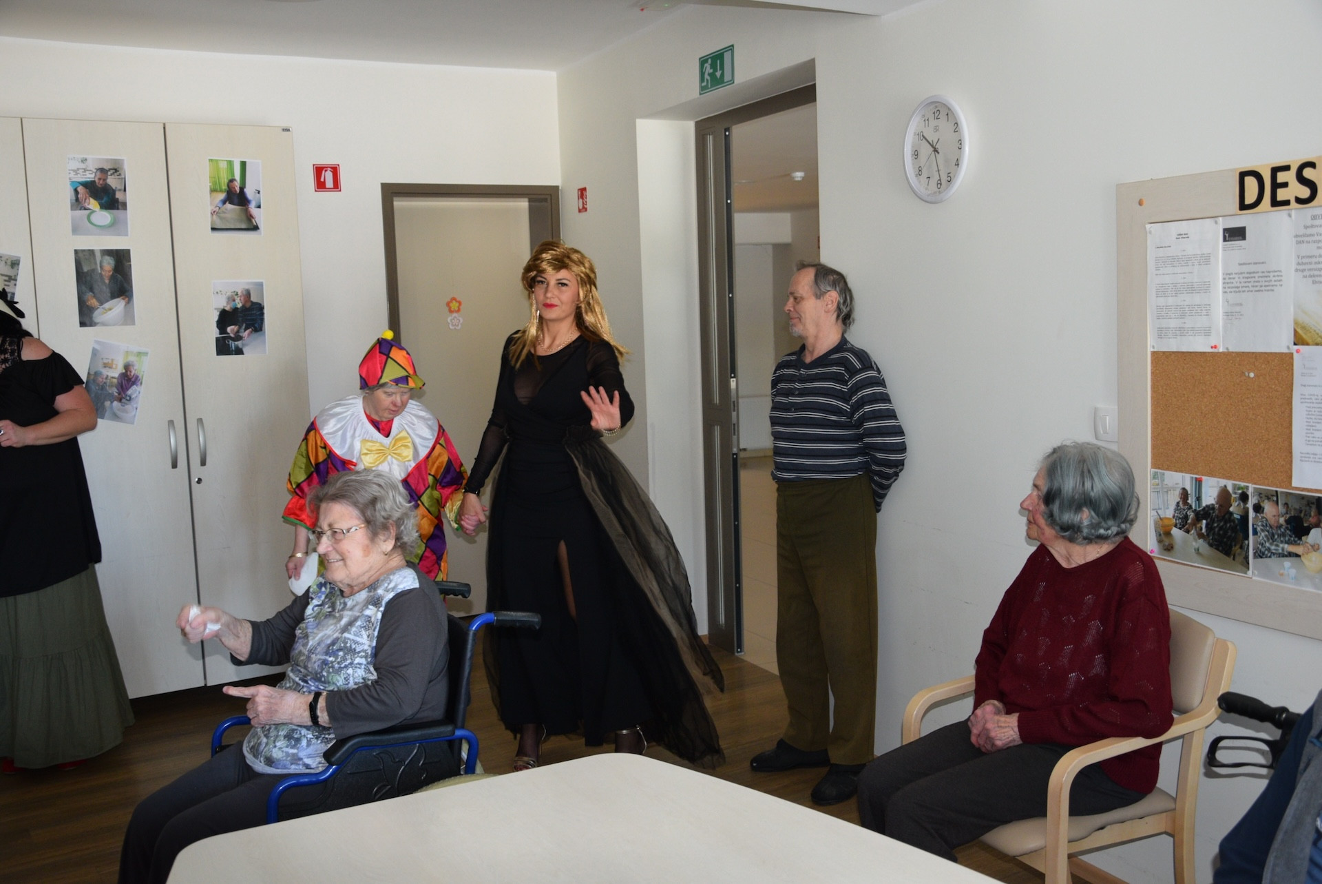 Pust: Izbor za pesem Viharnika v avli