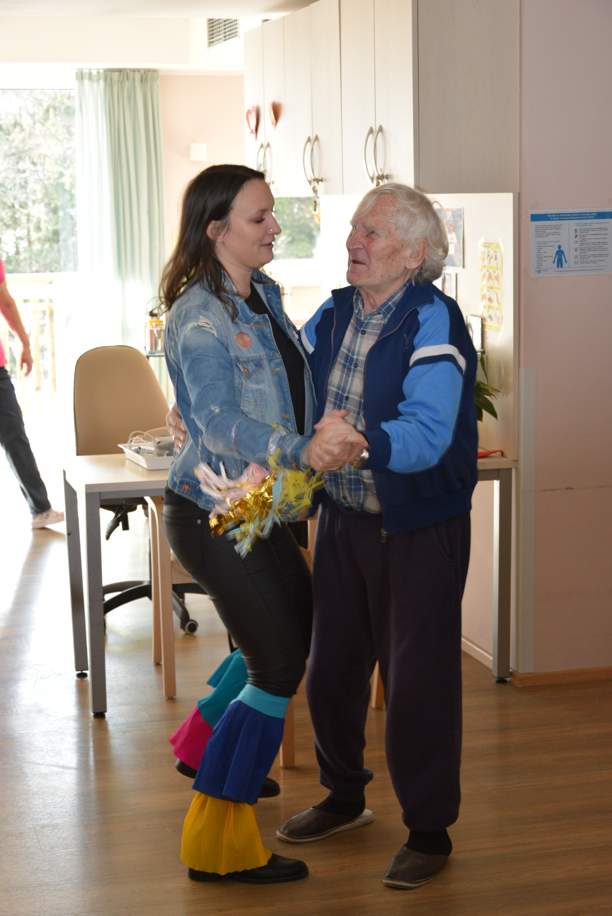 Pust: Izbor za pesem Viharnika v avli