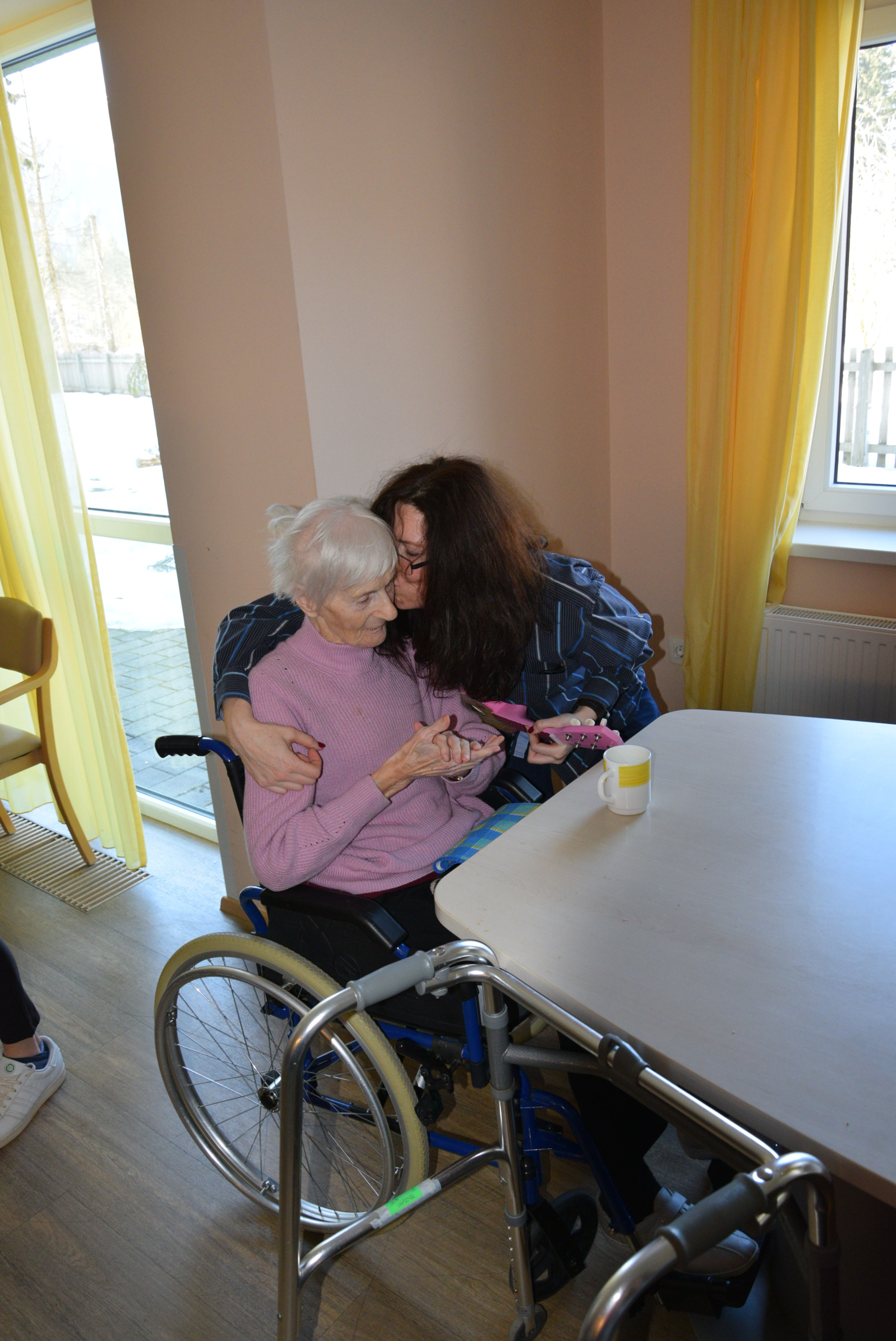 Pust: Izbor za pesem Viharnika v avli