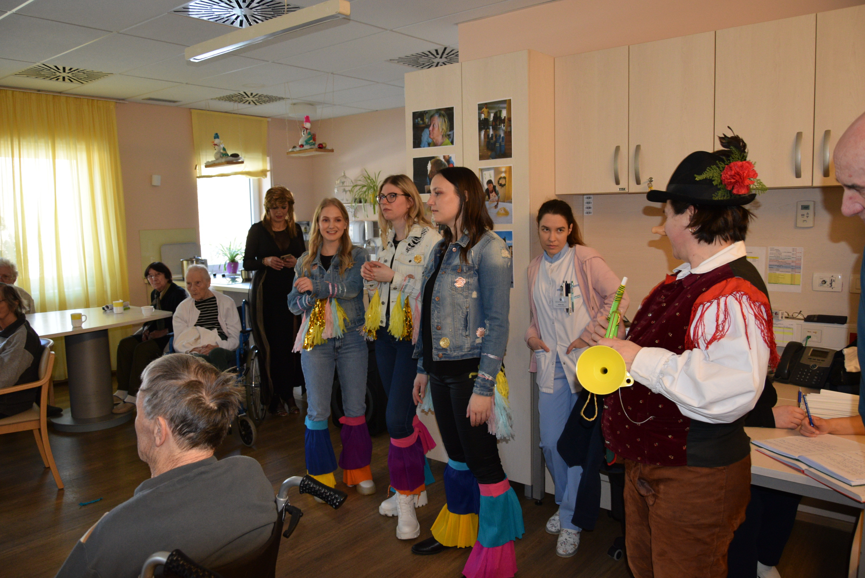 Pust: Izbor za pesem Viharnika v avli