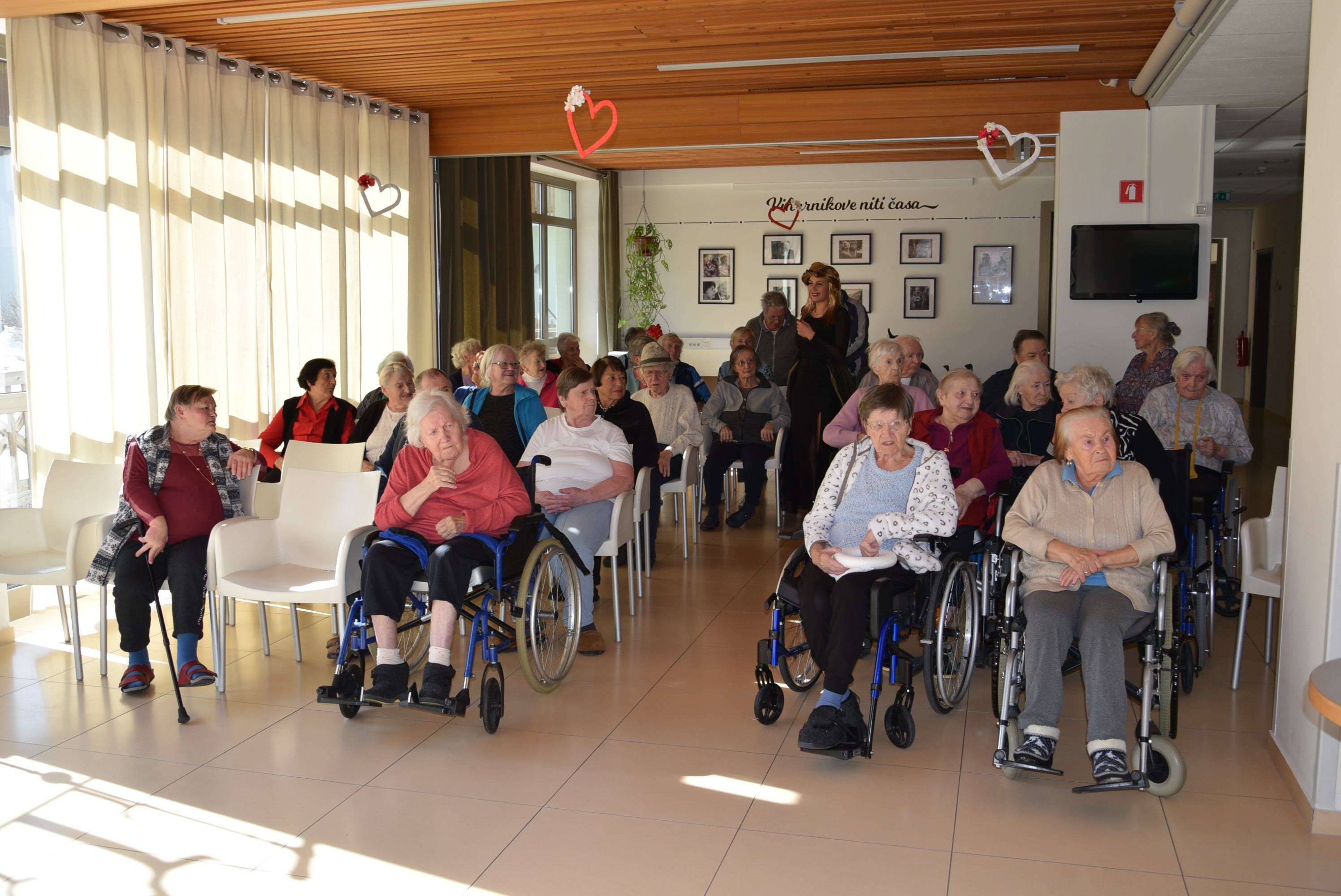 Pust: Izbor za pesem Viharnika v avli