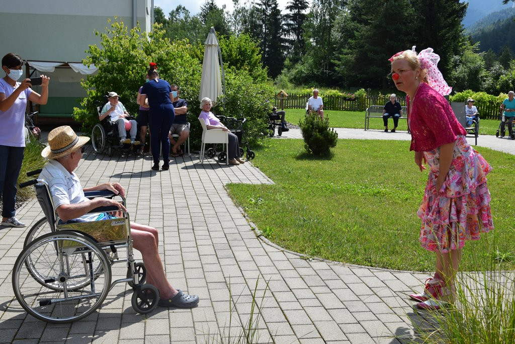 Rdeči noski v Viharniku