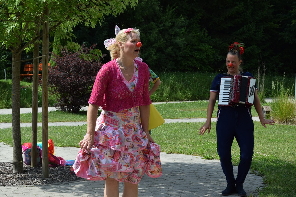 Rdeči noski v Viharniku