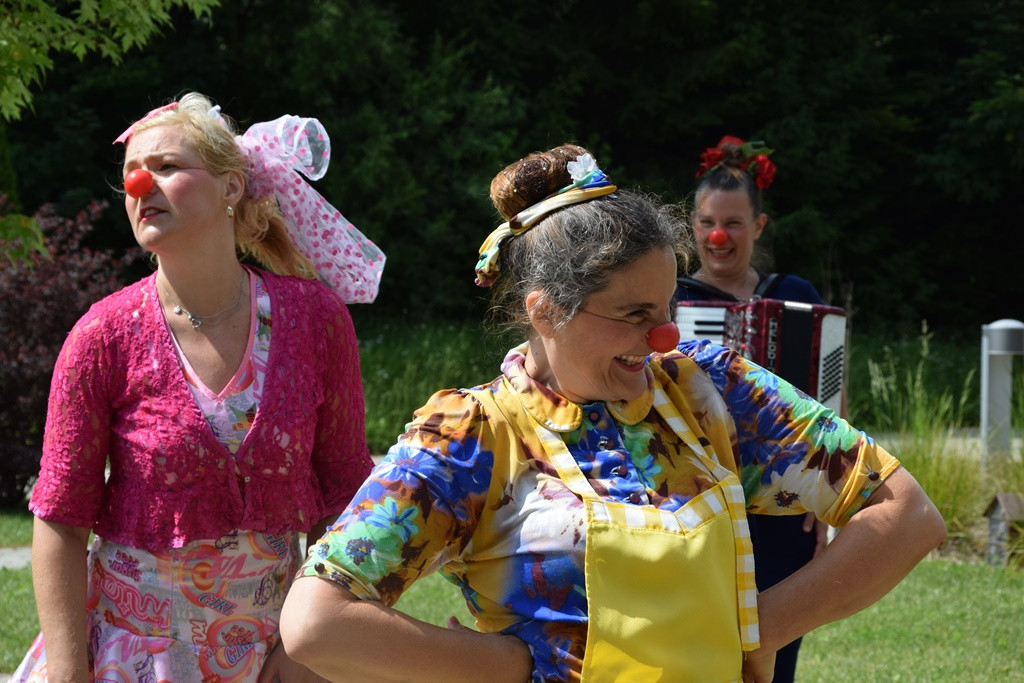 Rdeči noski v Viharniku