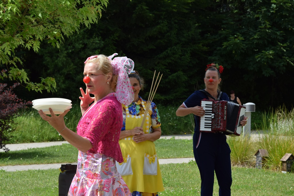 Rdeči noski v Viharniku