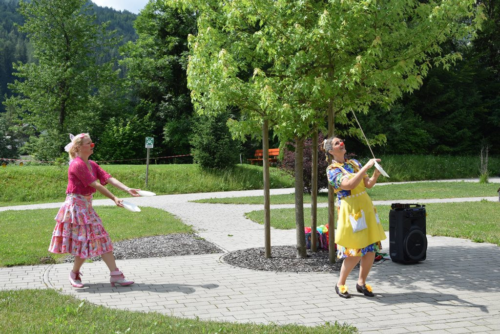 Rdeči noski v Viharniku