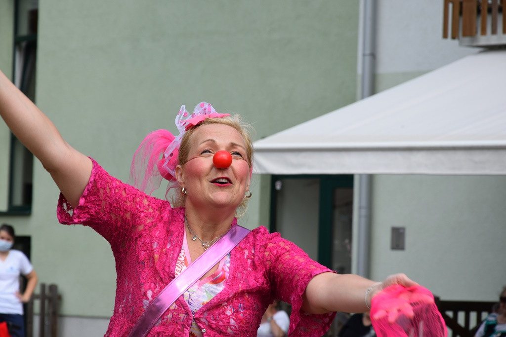 Rdeči noski v Viharniku