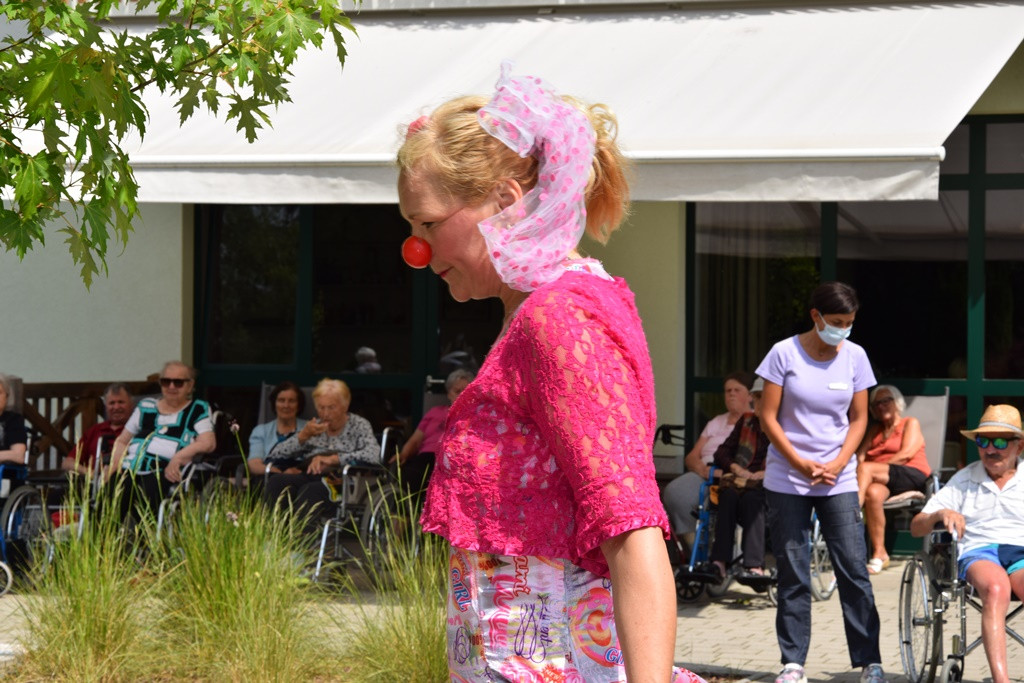 Rdeči noski v Viharniku