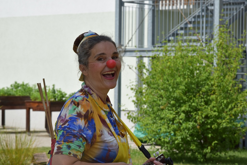 Rdeči noski v Viharniku