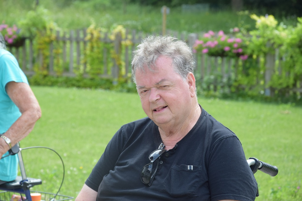 Rdeči noski v Viharniku