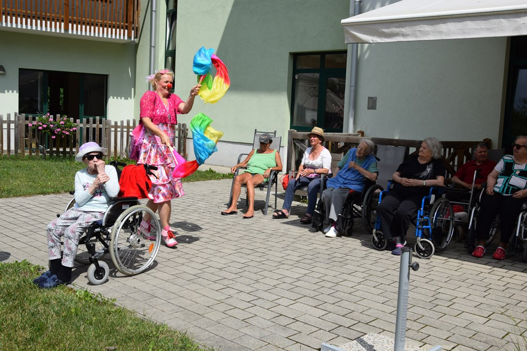 Rdeči noski v Viharniku