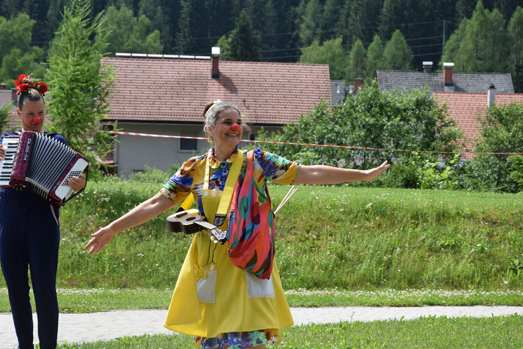 Rdeči noski v Viharniku