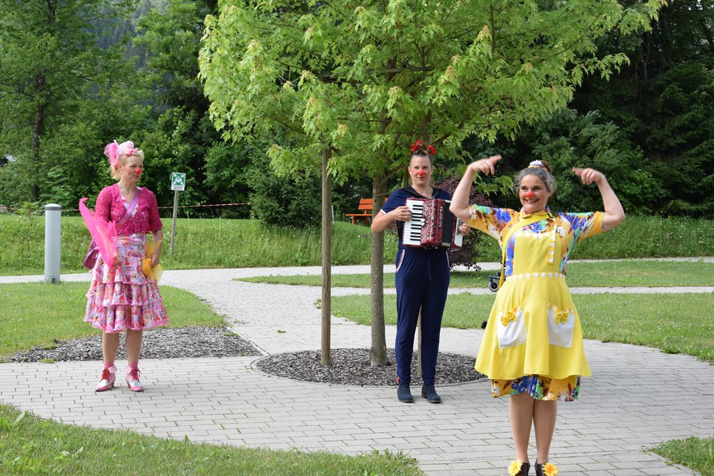 Rdeči noski v Viharniku