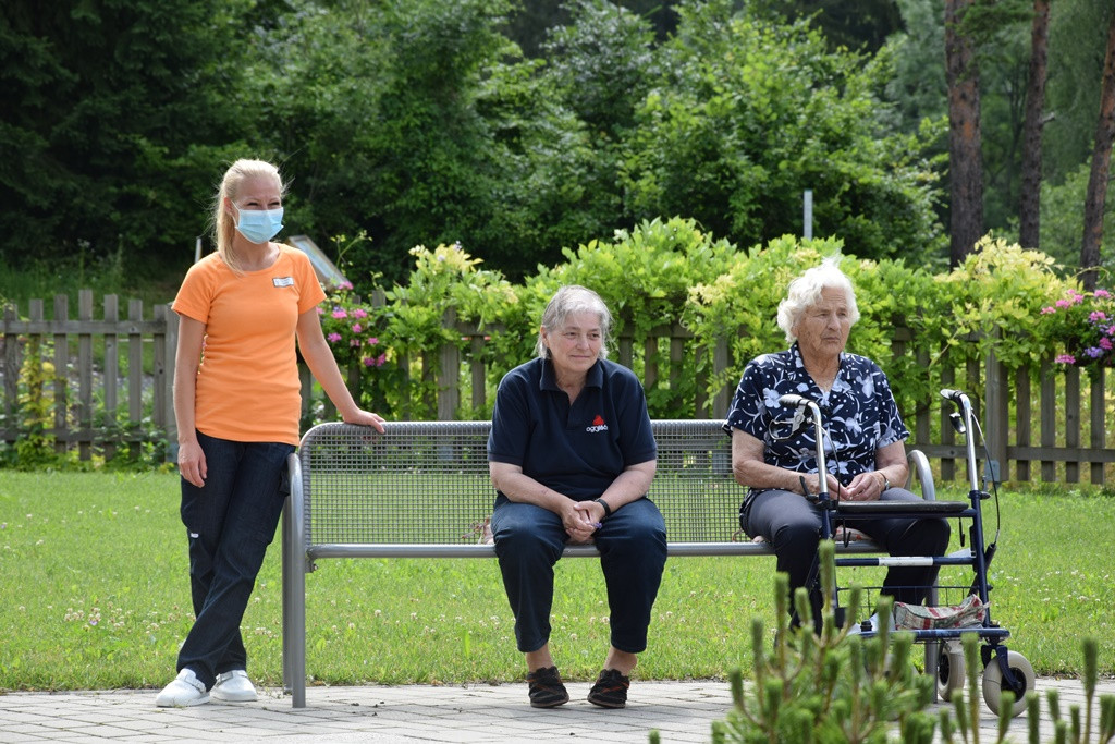 Rdeči noski v Viharniku