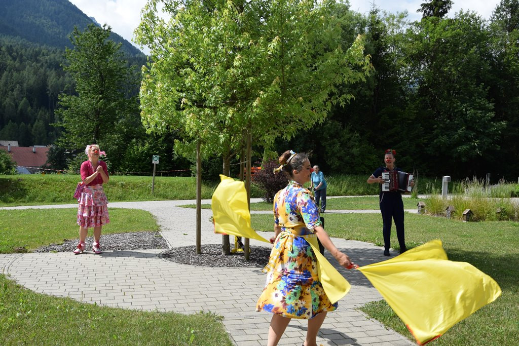 Rdeči noski v Viharniku