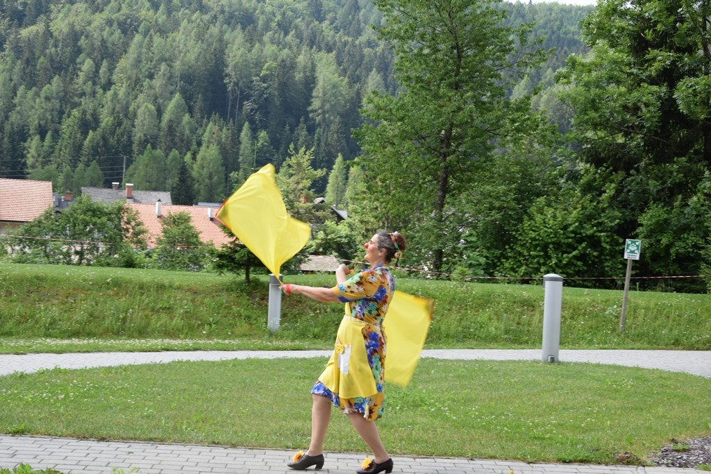 Rdeči noski v Viharniku