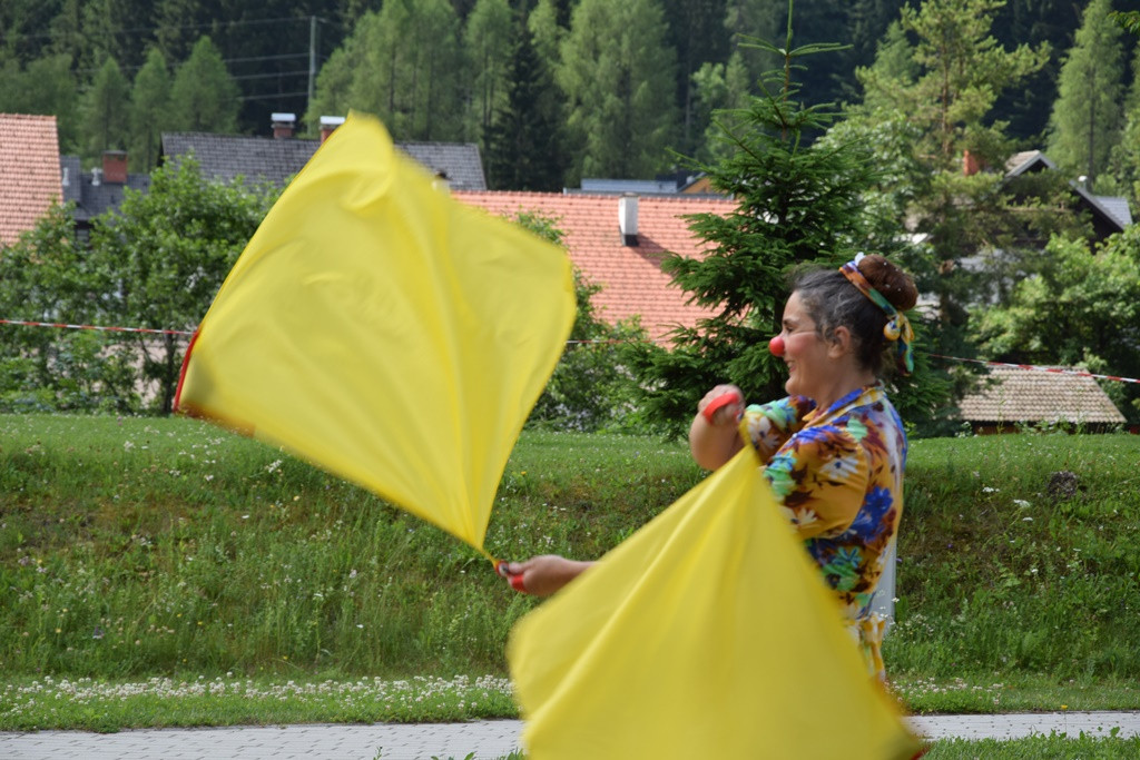 Rdeči noski v Viharniku