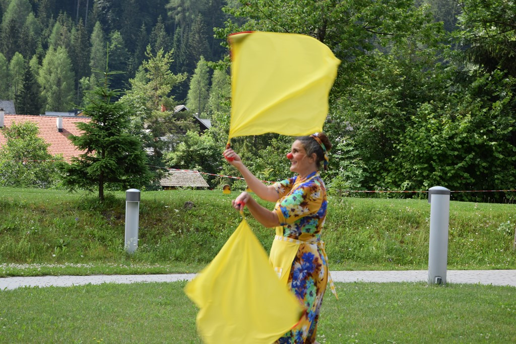 Rdeči noski v Viharniku