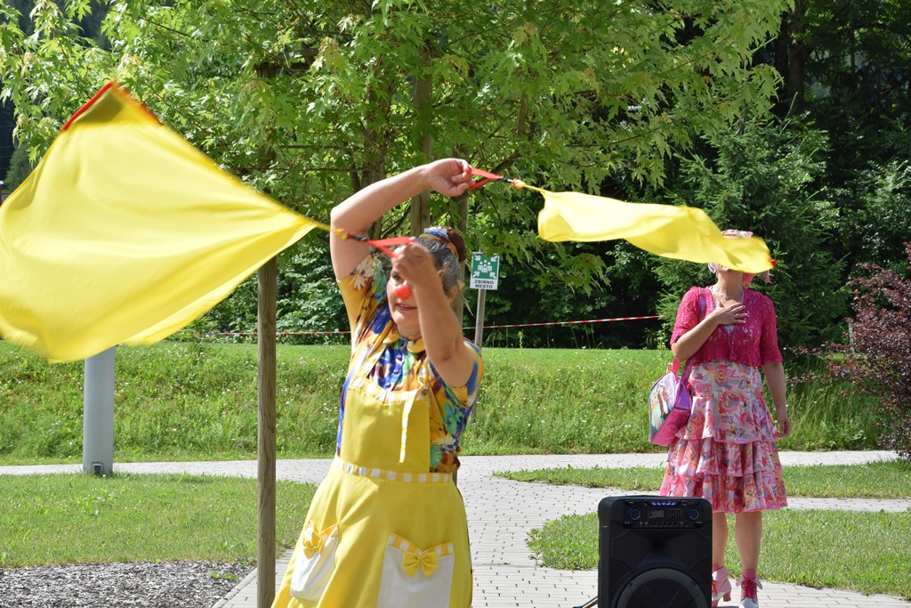 Rdeči noski v Viharniku