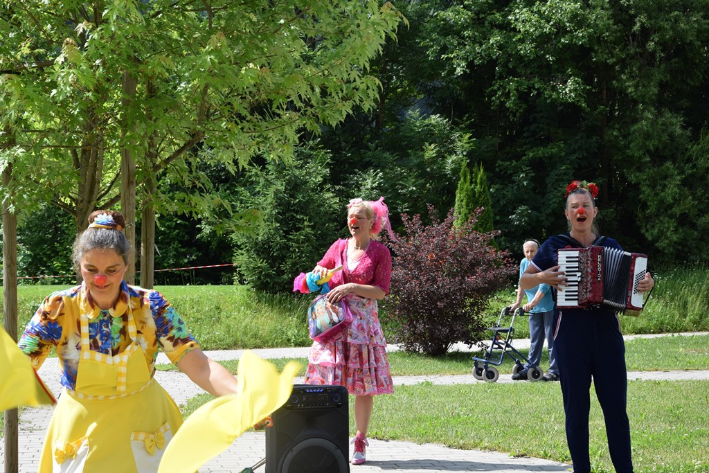 Rdeči noski v Viharniku