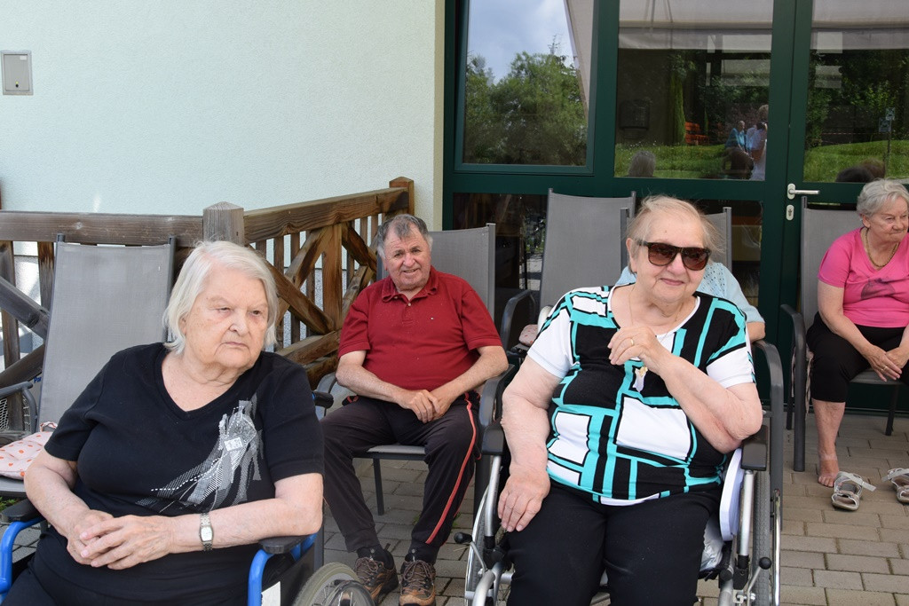 Rdeči noski v Viharniku