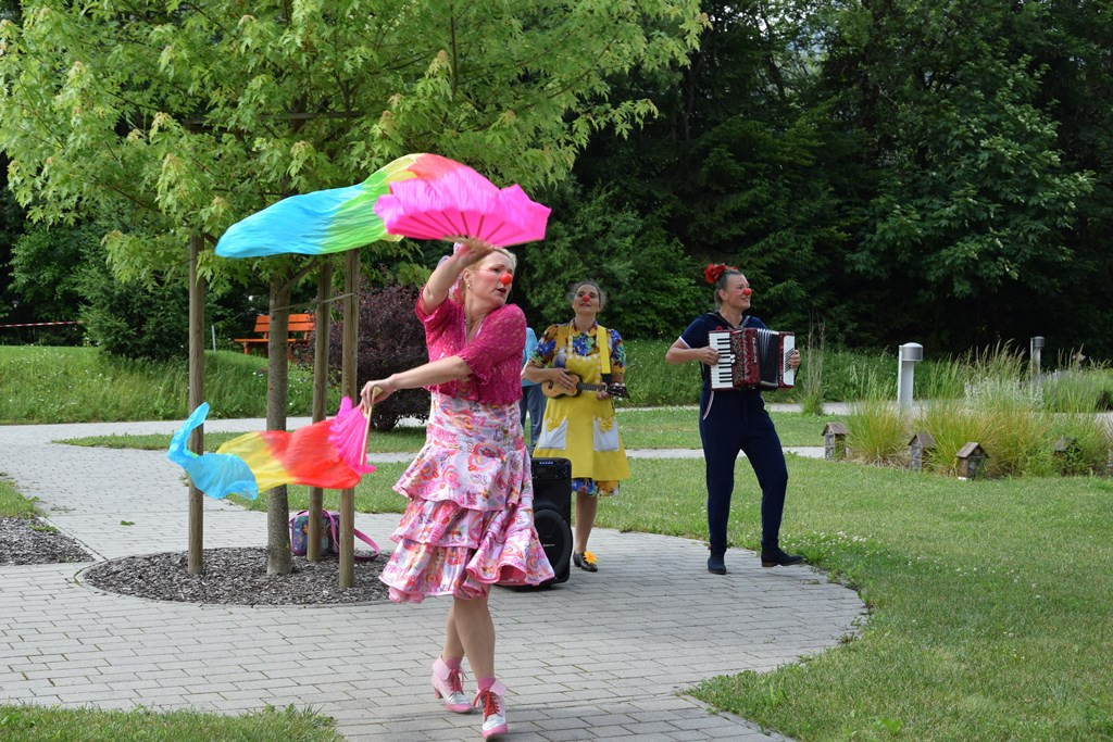 Rdeči noski v Viharniku