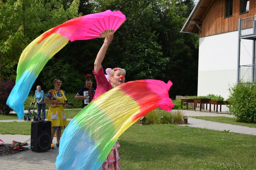 Rdeči noski v Viharniku
