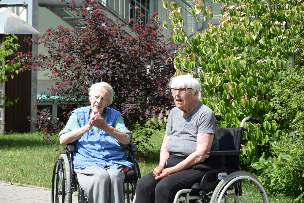 Rdeči noski v Viharniku