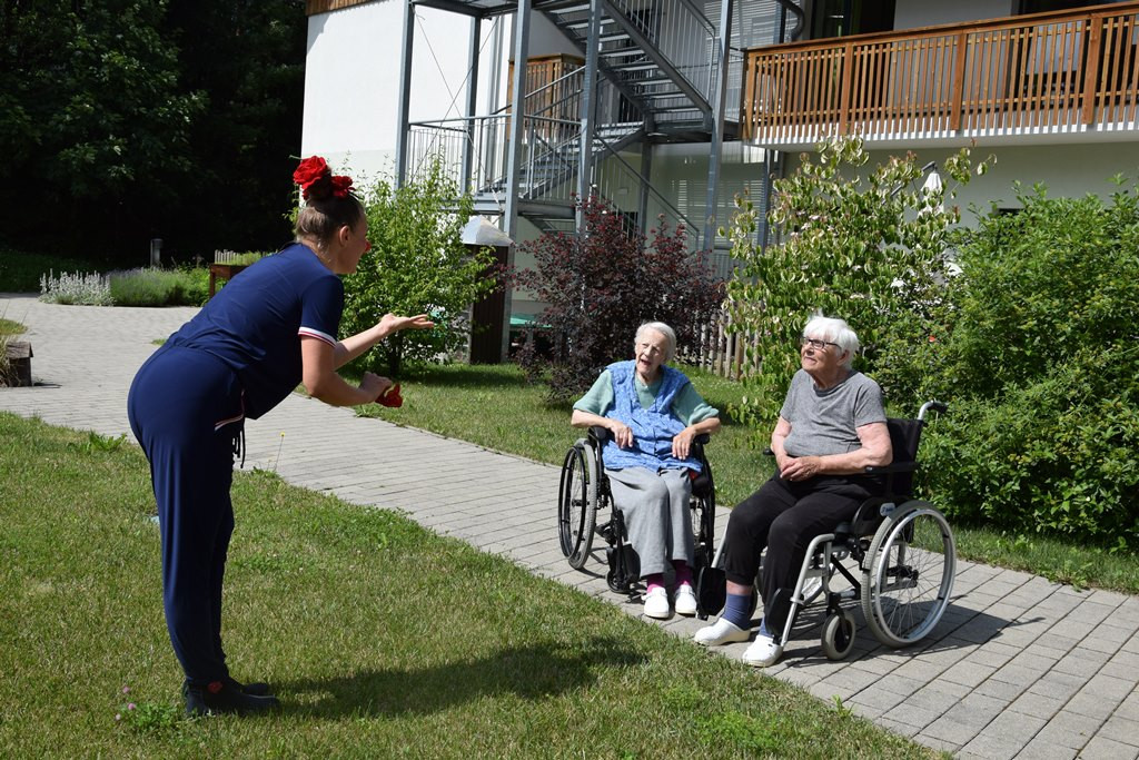 Rdeči noski v Viharniku