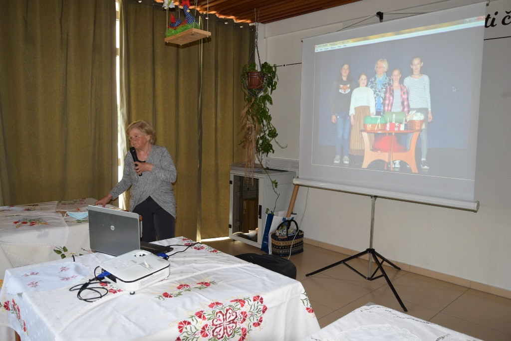 Ročna dela gospe Helene Kramar