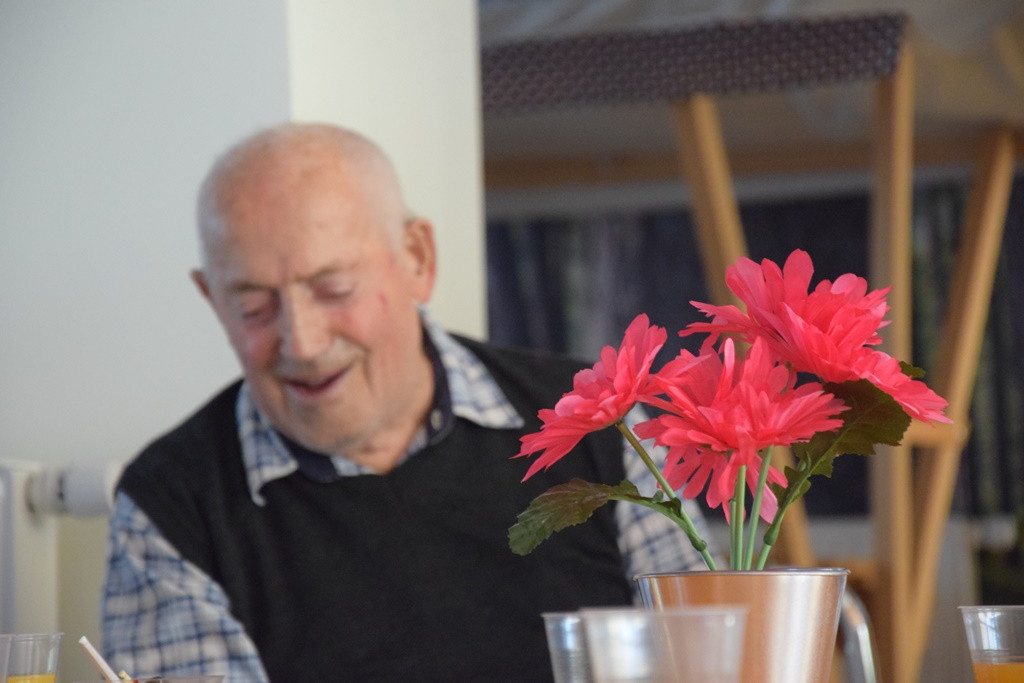 S srcem v dlani na valentinov ples