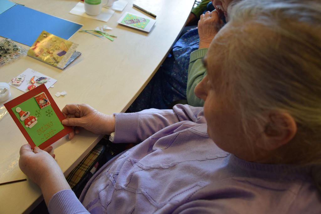 Skok v veseli december