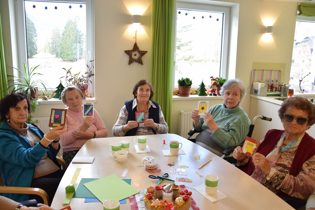 Skok v veseli december