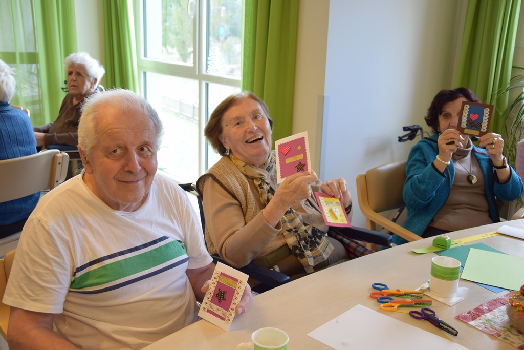 Skok v veseli december