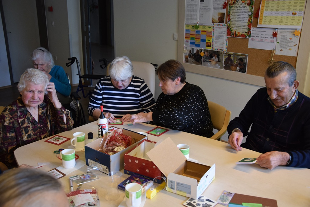 Skok v veseli december