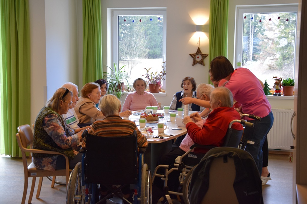 Skok v veseli december