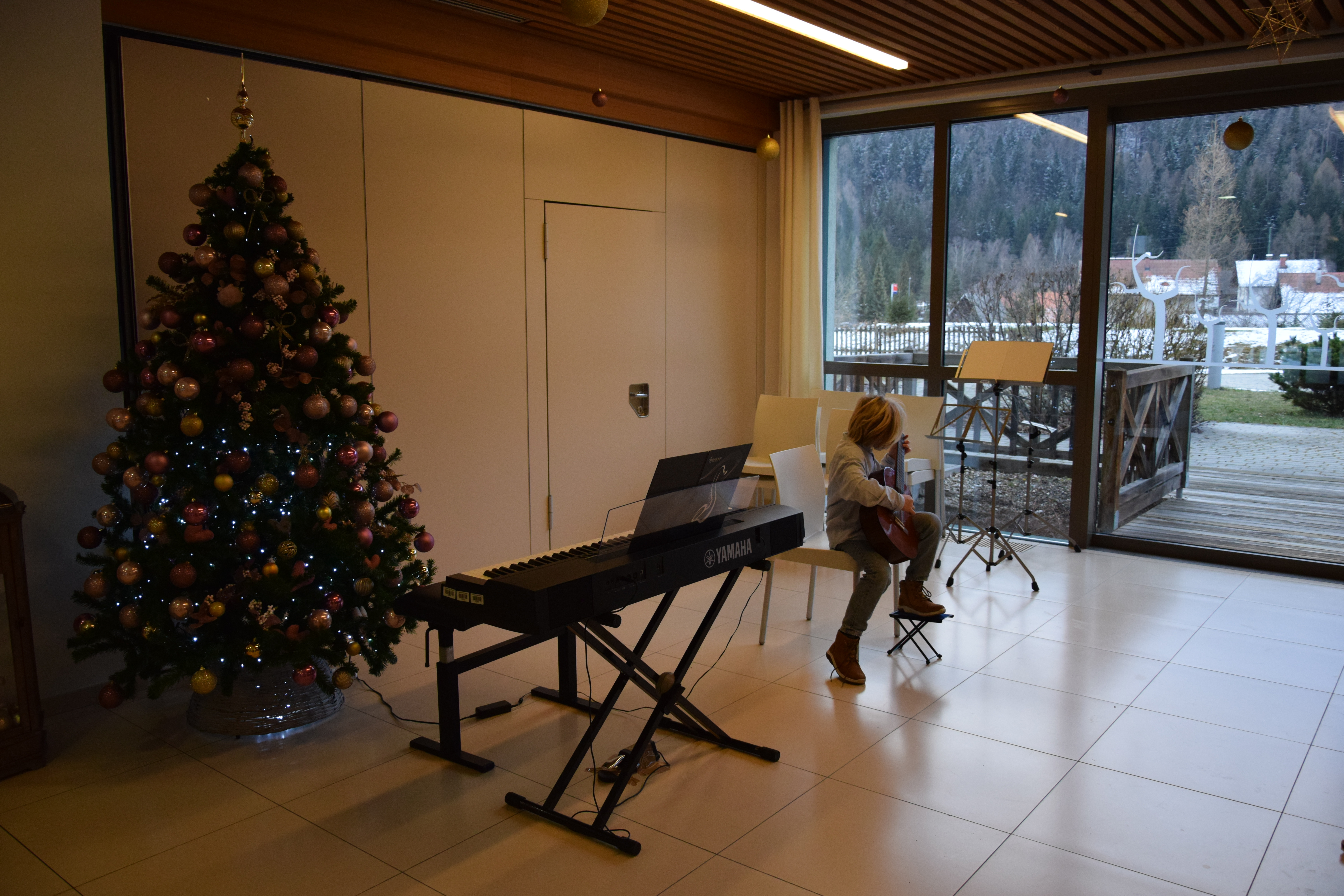 Slavnostna otvoritev Bazarja v avli