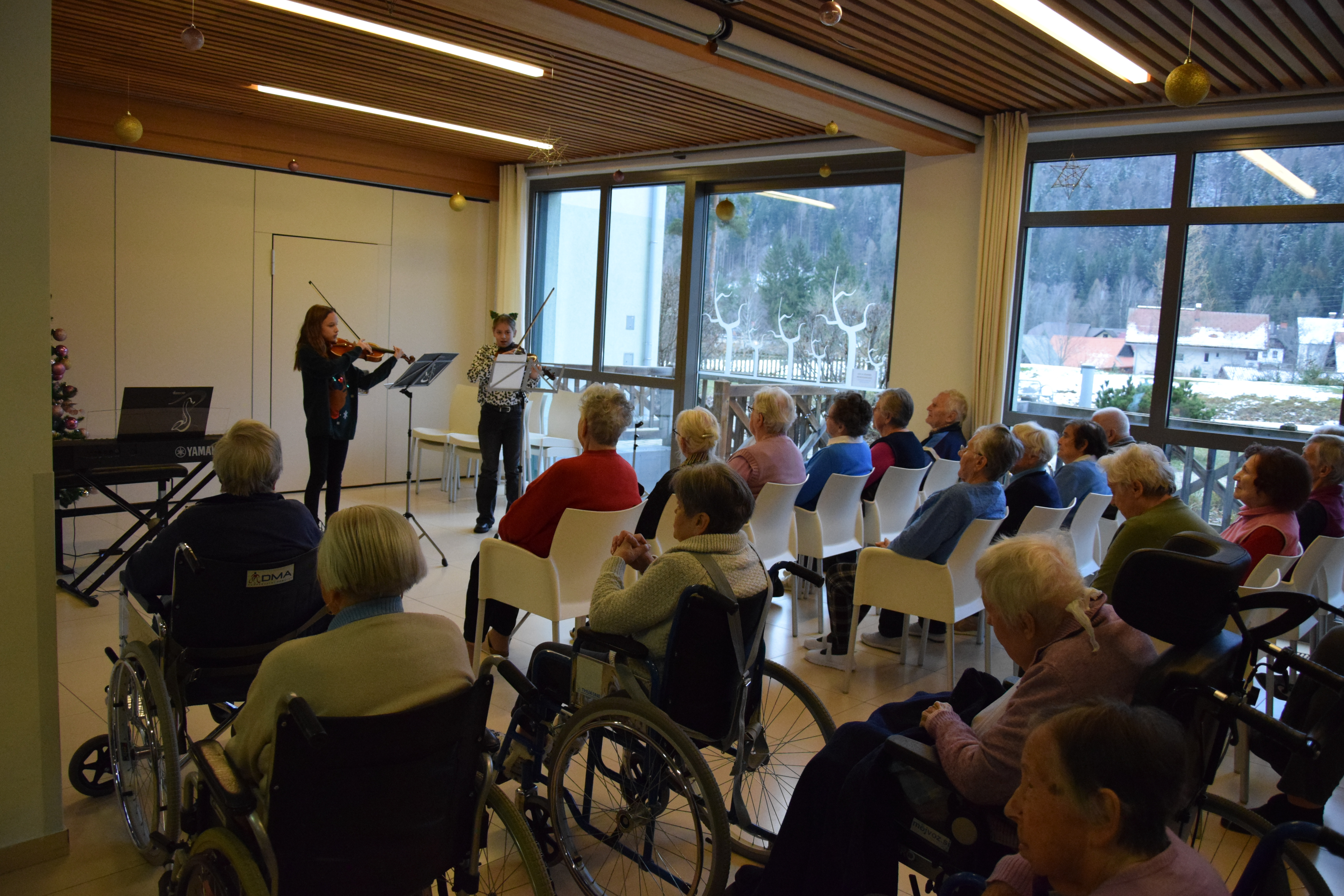 Slavnostna otvoritev Bazarja v avli