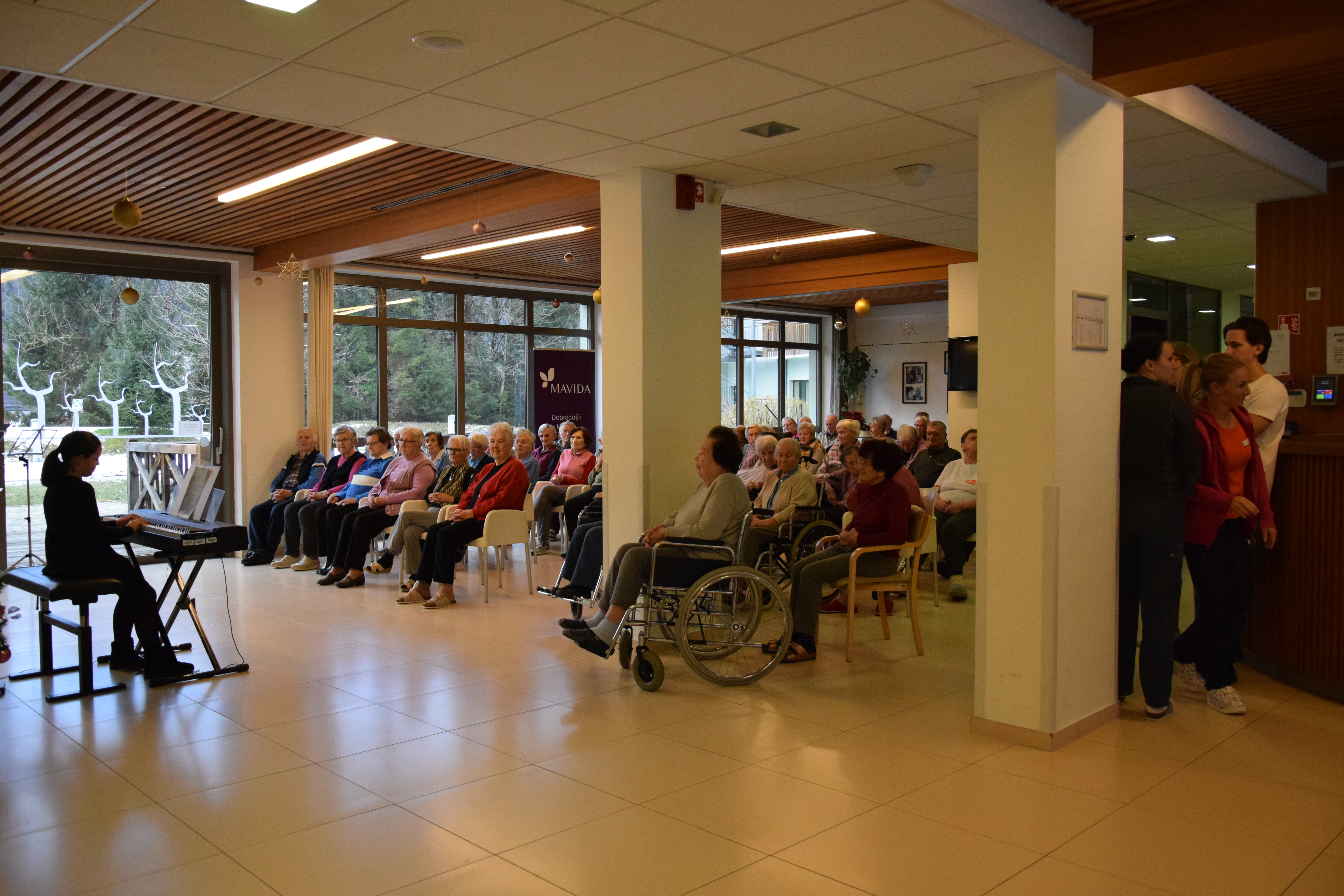 Slavnostna otvoritev Bazarja v avli