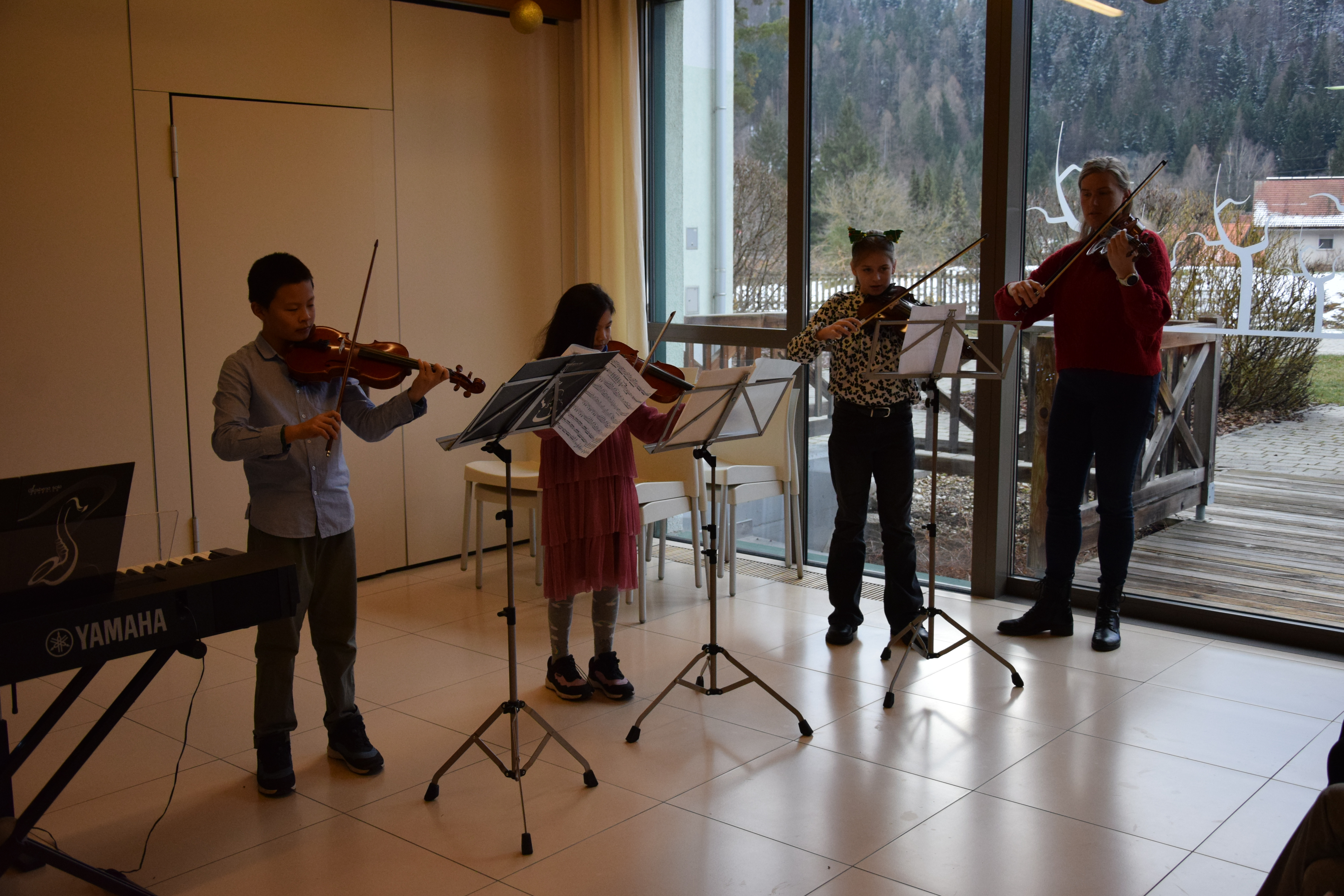 Slavnostna otvoritev Bazarja v avli