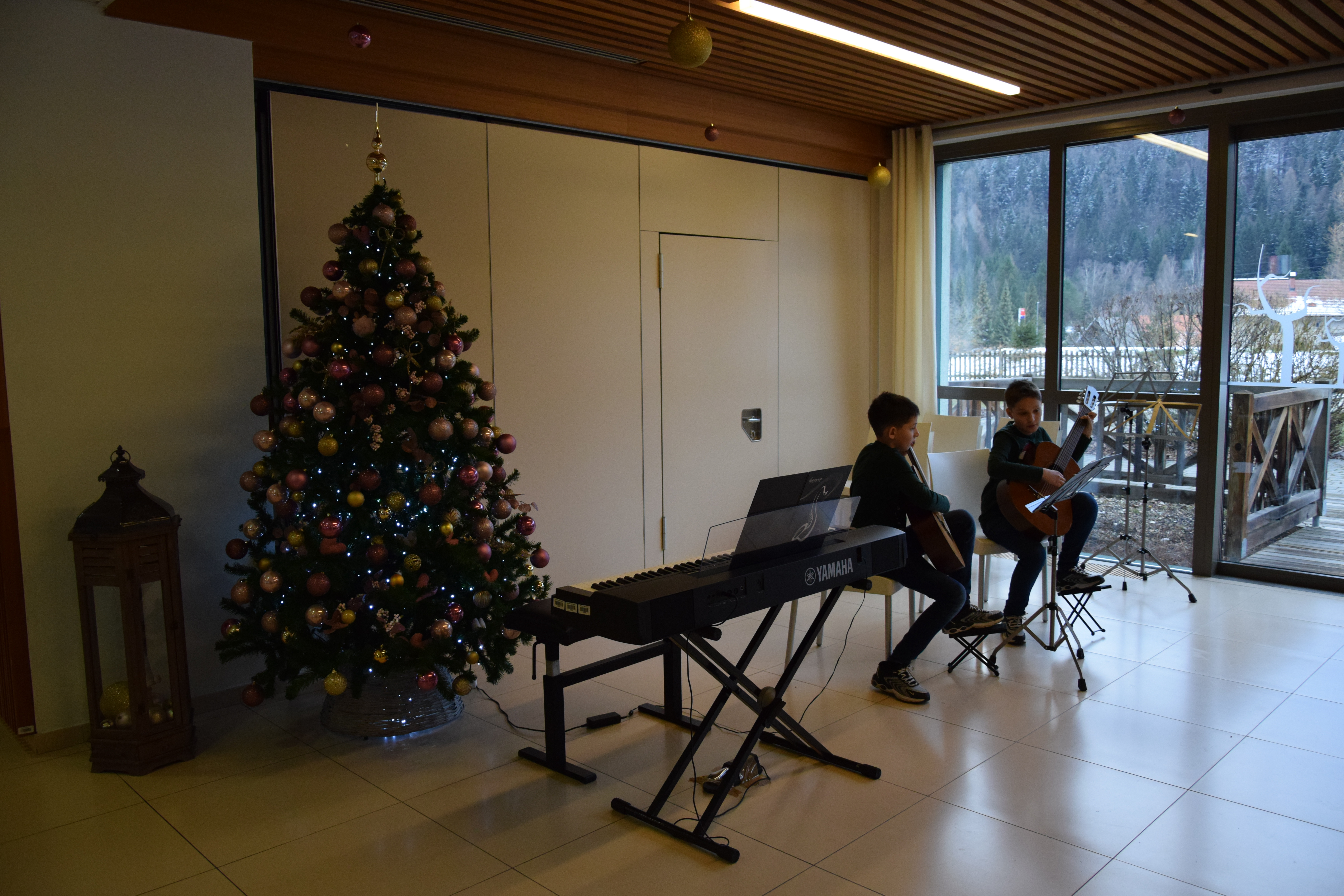 Slavnostna otvoritev Bazarja v avli