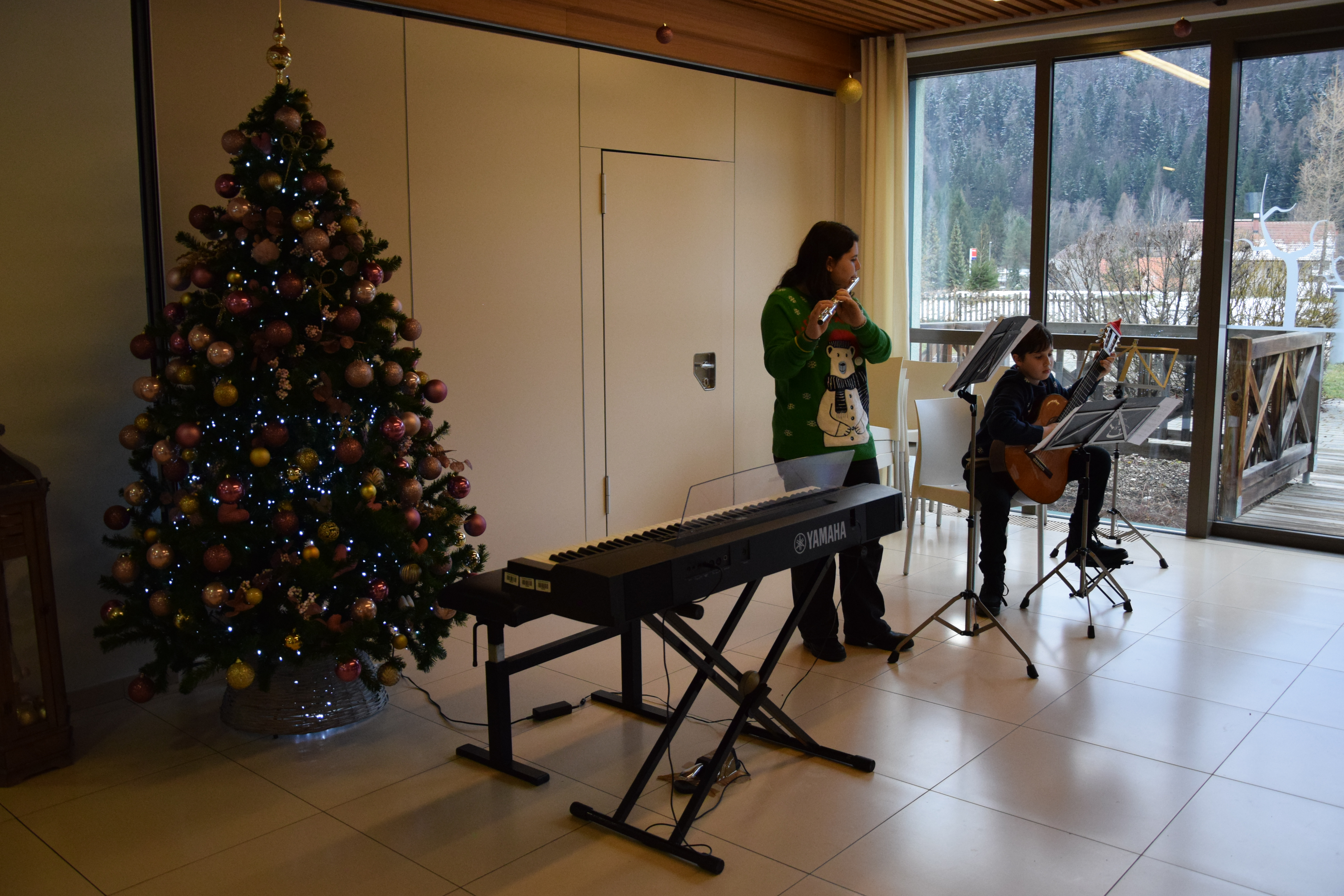 Slavnostna otvoritev Bazarja v avli