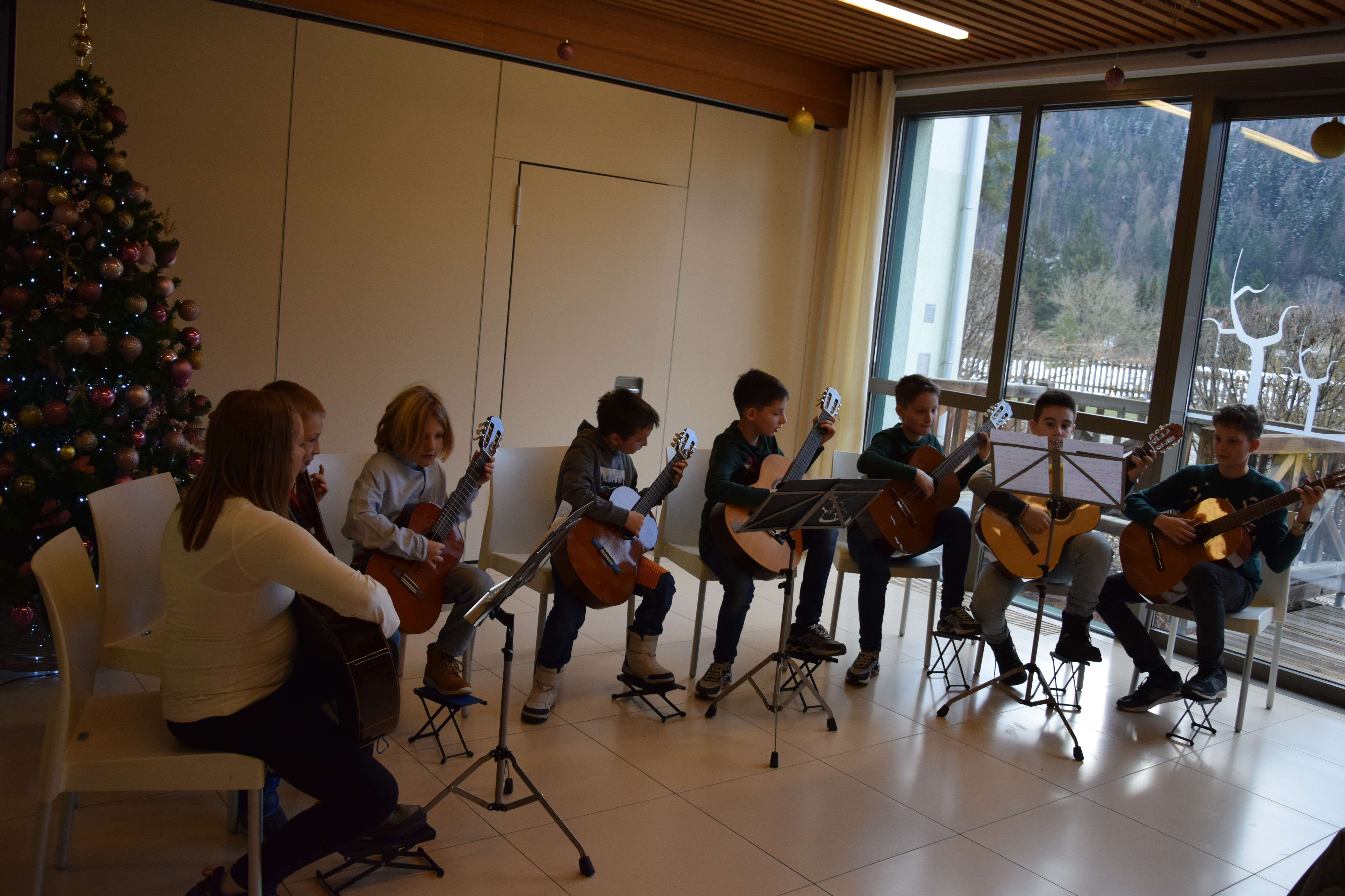 Slavnostna otvoritev Bazarja v avli