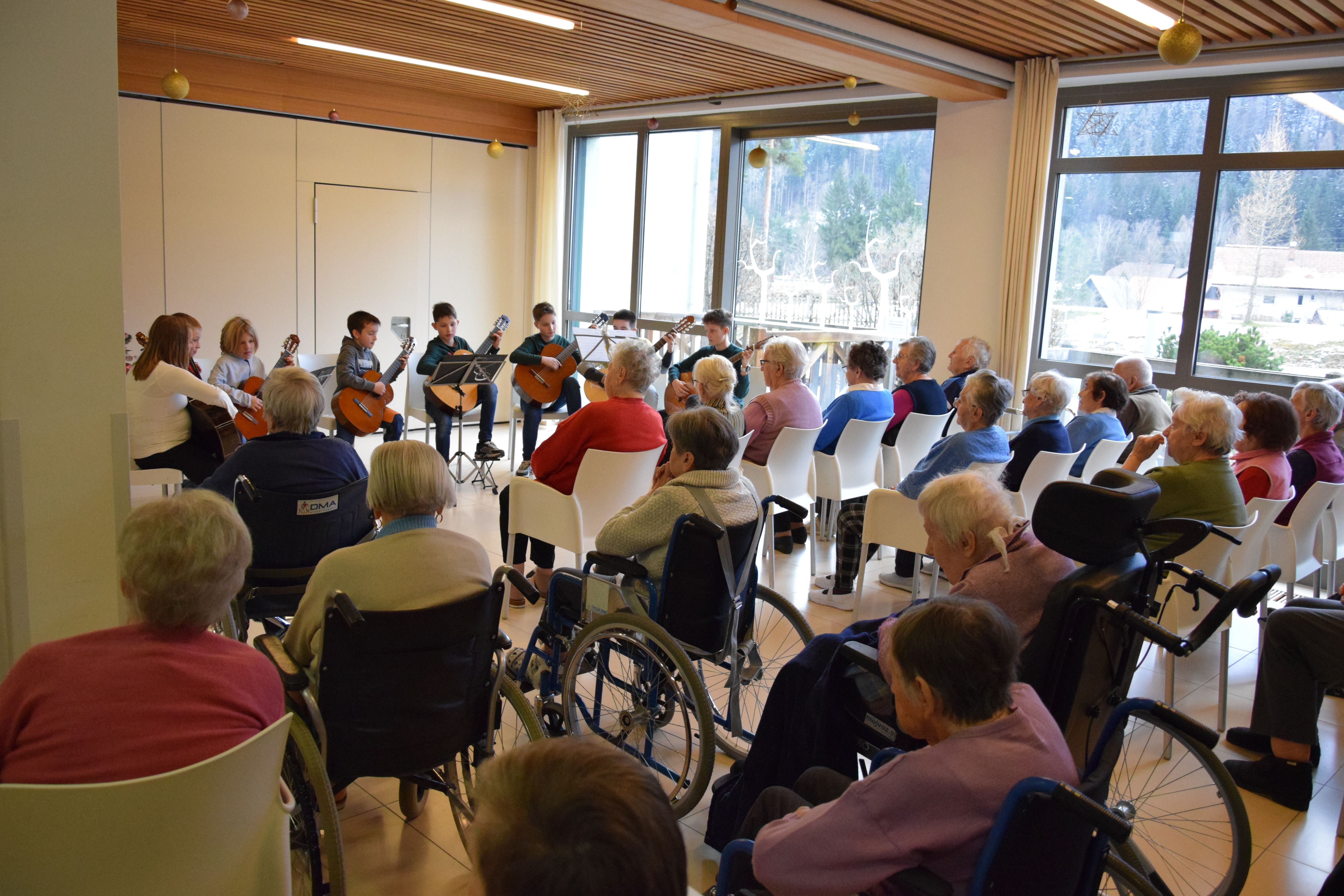 Slavnostna otvoritev Bazarja v avli